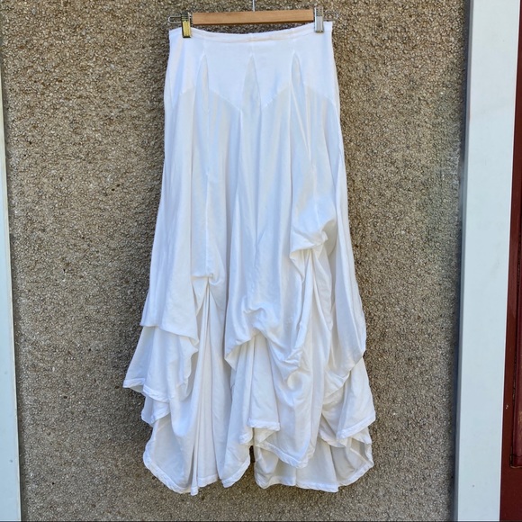 Luna Luz Dresses & Skirts - Luna Luz white flowing balloon skirt